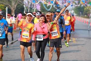 BIB: 45748, 11115, 45359
                            <button type="button" onclick="openModal(9906727)" class="btn btn-primary btn-sm float-right btn-popup" data-toggle="modal" data-target=".modal-high-quality">
                        <i class="fas fa-shopping-cart"></i> Add to Cart
                    </button>
                                            <button type="button" onclick="isThisMe(9906727, true)" class="btn btn-success btn-sm float-right btn-popup btn-isme hidden" data-toggle="tooltip" data-placement="bottom" title="นี่คือรูปของคุณใช่ไหม คลิกที่นี่เพื่อเอาเข้าอัลบั้ม">
                        <i class="fas fa-plus"></i> Add to album
                    </button>
                    <button type="button" onclick="isThisMe(9906727, false)" class="btn btn-warning btn-sm float-right btn-popup btn-isnotme hidden">
                        <i class="fas fa-ban"></i> Remove from album
                    </button>